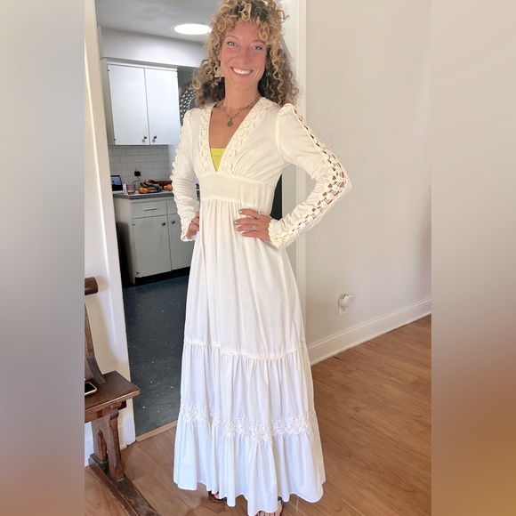 Vintage Dresses & Skirts - White vintage gunne sax style dress size 6
